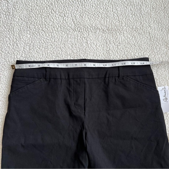 Reitmans High-Rise Bermuda - The Iconic - Picture 10 of 13